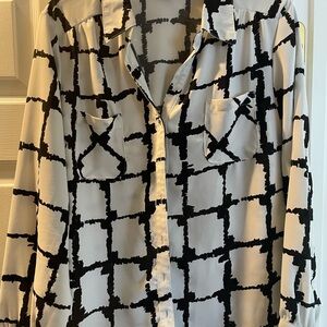Adrienne Vittadini Black and White Button Down Shirt